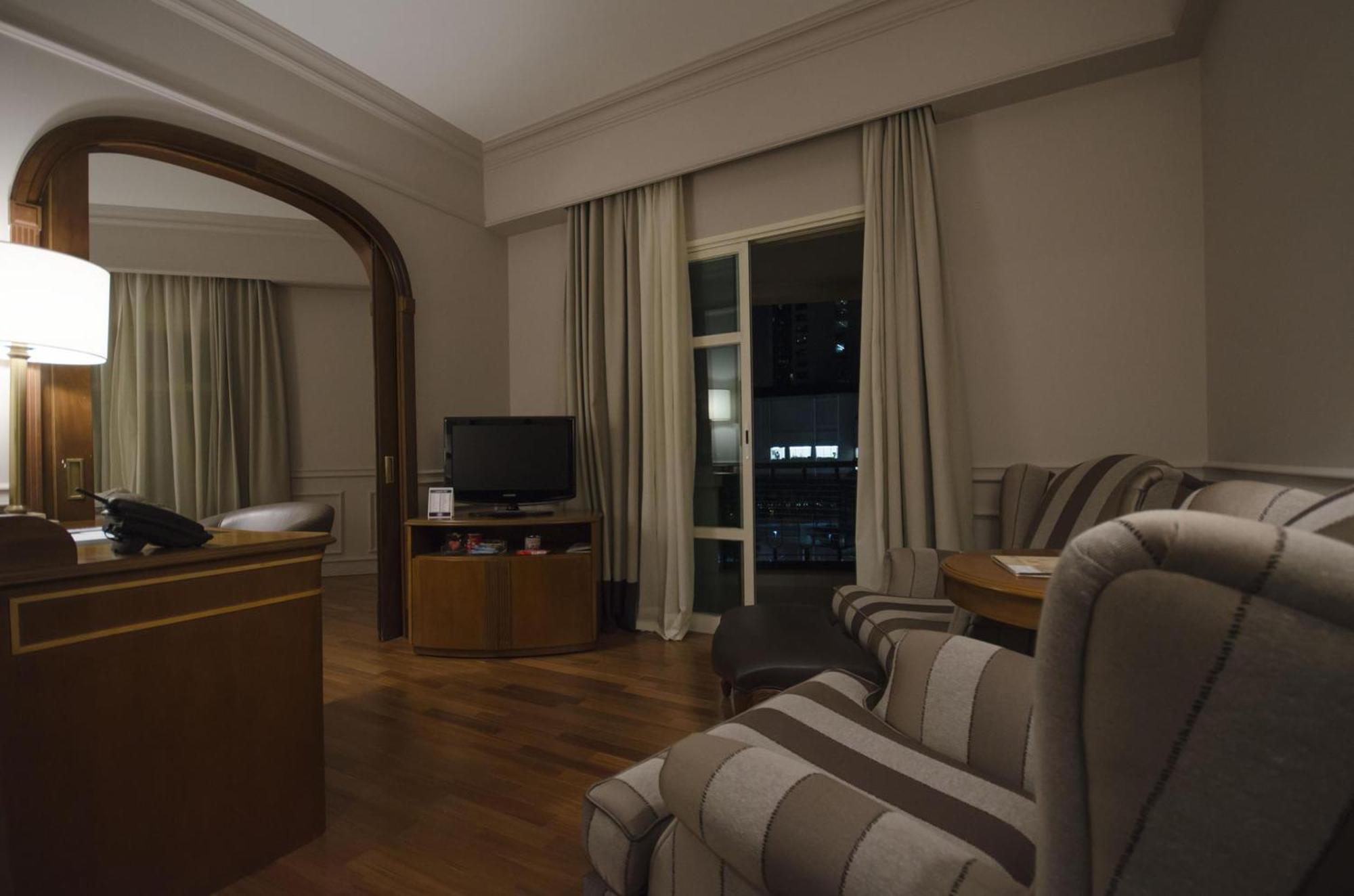Hotel Gran Estanplaza Berrini São Paulo Habitación foto A suite at the hotel